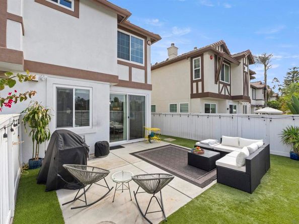 394 Carmel Creeper Pl, Encinitas CA 92024