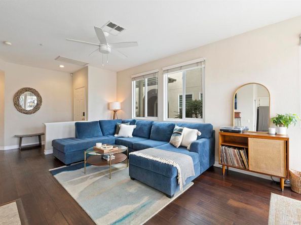 394 Carmel Creeper Pl, Encinitas CA 92024