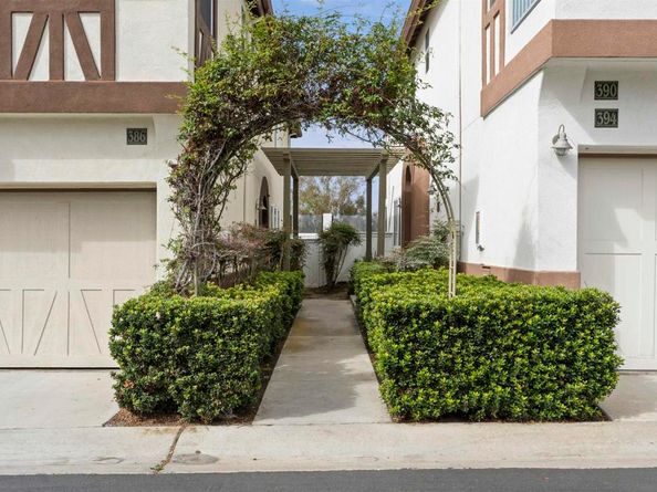 394 Carmel Creeper Pl, Encinitas CA 92024