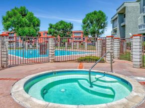 1020 E Washington Ave 94, Escondido CA 92025
