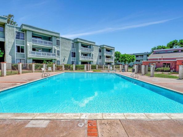 1020 E Washington Ave 94, Escondido CA 92025