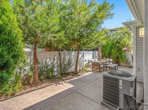 8619 Via Mallorca C, La Jolla CA 92037