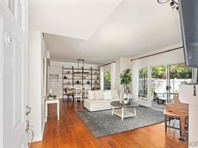 8619 Via Mallorca C, La Jolla CA 92037