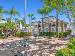 8619 Via Mallorca C, La Jolla CA 92037