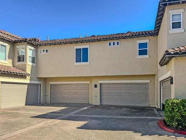 6154 Citracado Circle, Carlsbad CA 92009