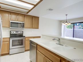 11825 Caminito Ronaldo 119, San Diego CA 92128