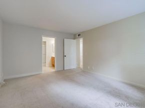 11825 Caminito Ronaldo 119, San Diego CA 92128