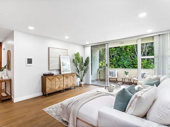 2510 Torrey Pines 415, La Jolla CA 92037