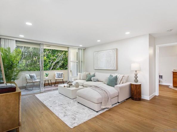 2510 Torrey Pines 415, La Jolla CA 92037