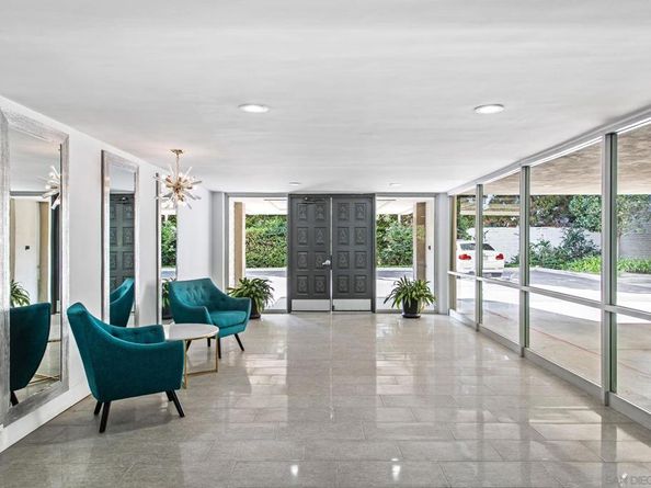 2510 Torrey Pines 415, La Jolla CA 92037