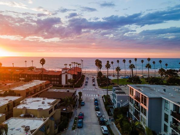 2510 Torrey Pines 415, La Jolla CA 92037