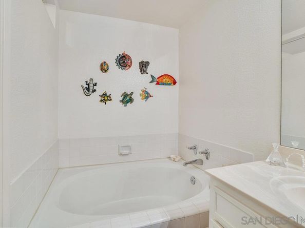 1690 Via Inspirar, San Marcos CA 92078