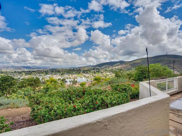 1690 Via Inspirar, San Marcos CA 92078