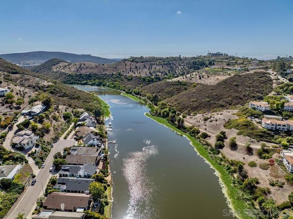 1690 Via Inspirar, San Marcos CA 92078