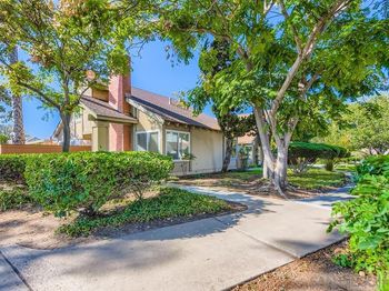10617 Escobar Dr