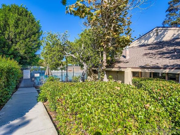 10617 Escobar Dr, San Diego CA 92124