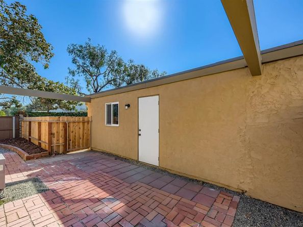 10617 Escobar Dr, San Diego CA 92124