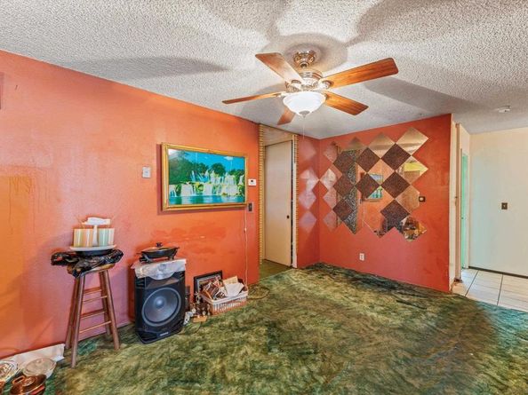 366 Lausanne Dr, San Diego CA 92114
