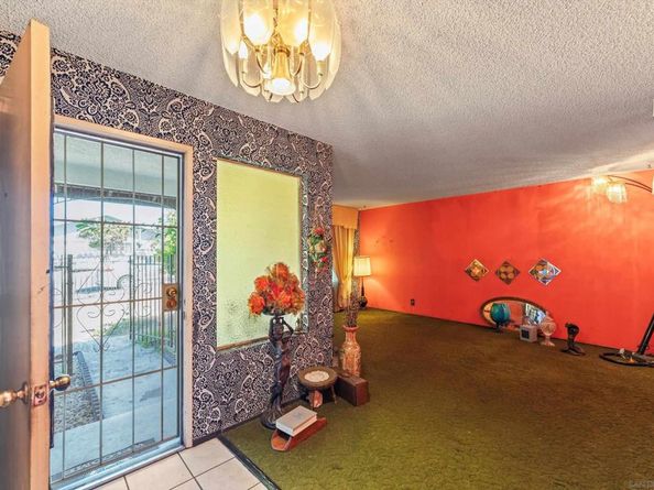 366 Lausanne Dr, San Diego CA 92114