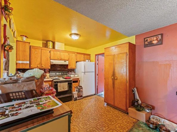 366 Lausanne Dr, San Diego CA 92114