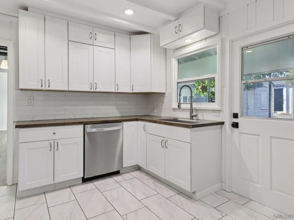 9130 Shirley Dr, La Mesa CA 91941