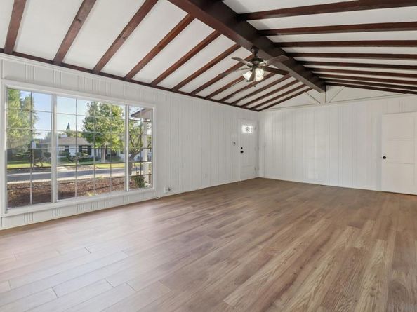 9130 Shirley Dr, La Mesa CA 91941