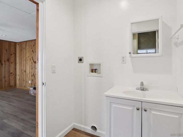 9130 Shirley Dr, La Mesa CA 91941