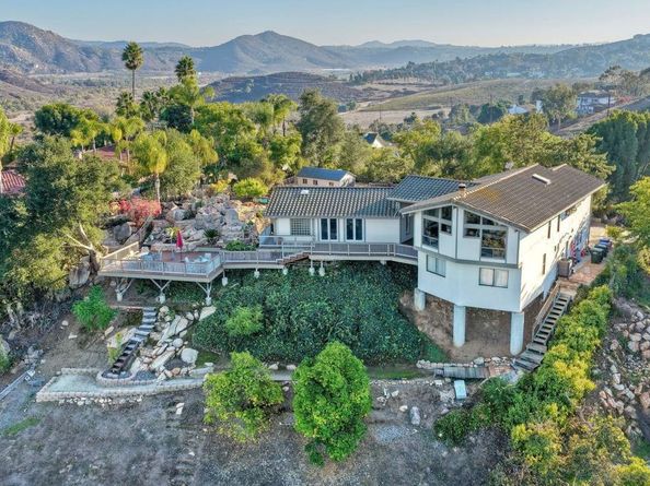 2848 Sunset Hills, Escondido CA 92025