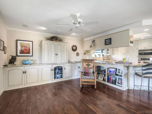 2848 Sunset Hills, Escondido CA 92025