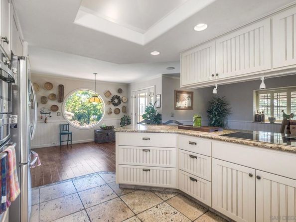 2848 Sunset Hills, Escondido CA 92025