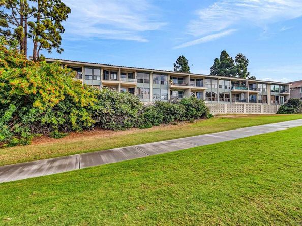 2507 Navarra Dr 202, Carlsbad CA 92009