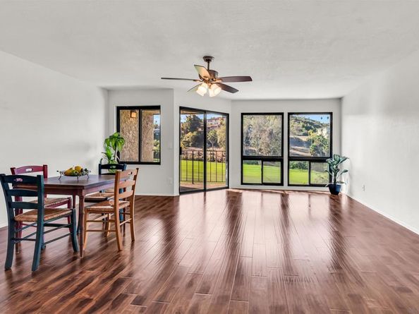 2507 Navarra Dr 202, Carlsbad CA 92009