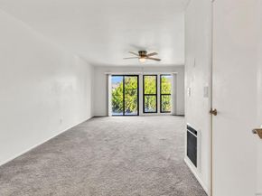 2507 Navarra Dr 202, Carlsbad CA 92009