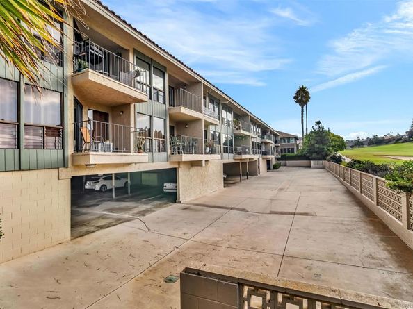 2507 Navarra Dr 202, Carlsbad CA 92009