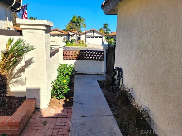 243 Flame Tree Place, Oceanside CA 92057