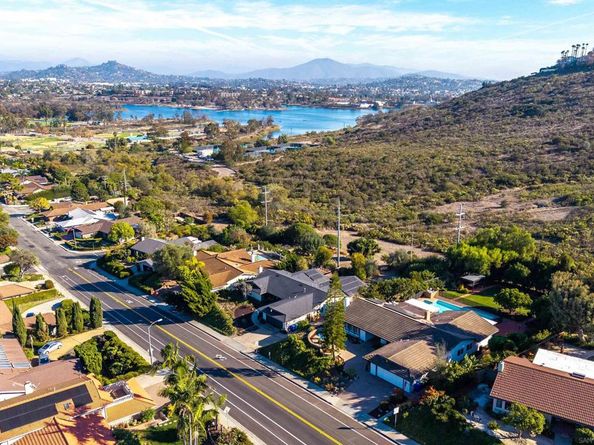 6641 Murray Park Dr, San Diego CA 92120