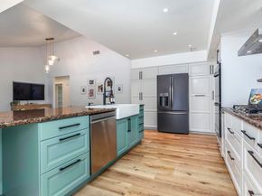 6641 Murray Park Dr, San Diego CA 92120