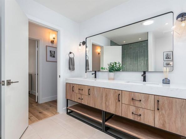 6641 Murray Park Dr, San Diego CA 92120