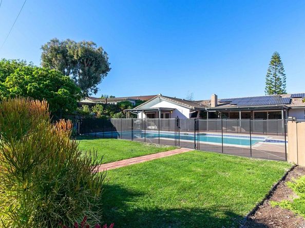 6641 Murray Park Dr, San Diego CA 92120