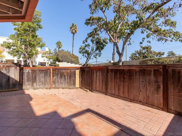 12039 Calle De Leon Drive 24, El Cajon CA 92019