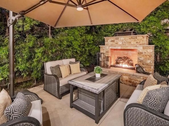 187 Cherry Ave, Carlsbad CA 92008