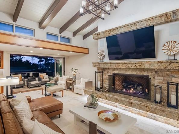 187 Cherry Ave, Carlsbad CA 92008