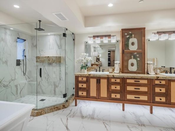 187 Cherry Ave, Carlsbad CA 92008