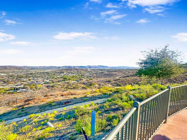 1507 Calabria St, Santee CA 92071