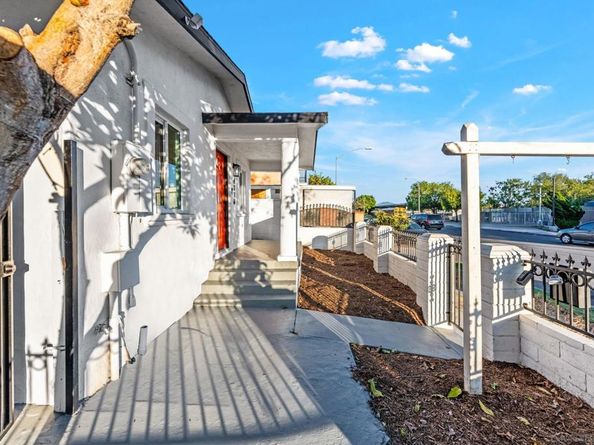 4376 Myrtle Ave, San Diego CA 92105