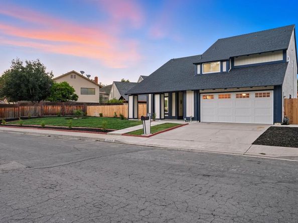 9562 Benavente St, San Diego CA 92129