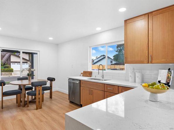 9562 Benavente St, San Diego CA 92129