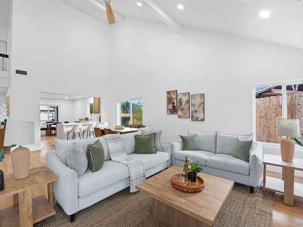 9562 Benavente St, San Diego CA 92129