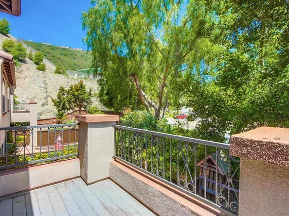 1184 Highbluff Ave, San Marcos CA 92078