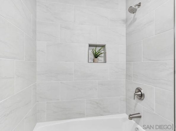 8644 Via Mallorca F, La Jolla CA 92037